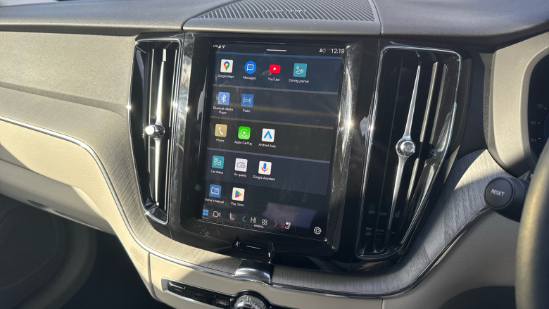 Volvo XC60 2.0 B5P Plus Dark 5dr AWD Geartronic Petrol Estate